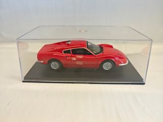 Ferrari Dino 206 in scala 1.24 bburago 