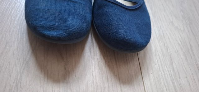 Merceditas niña de lona