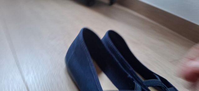 Merceditas niña de lona