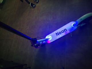 Patinete eléctrico Neon