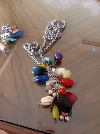 Collar y pulsera multicolor uno de 50