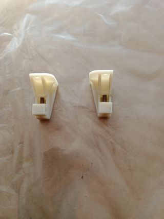 2  soportes faros Renault 5,súpercinco