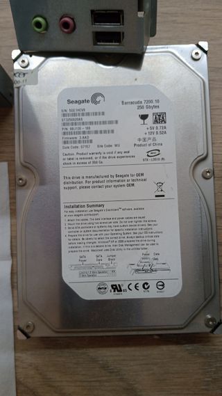 Varias partes para PC de sobremesa viejo