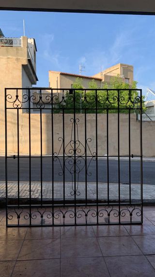 Reja forja hierro macizo 1’45 x 1’45 m. 