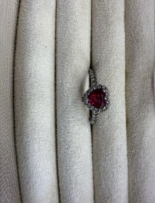 Anillo Pandora corazón rojo plata