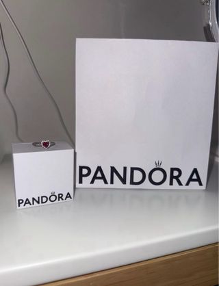 Anillo Pandora corazón rojo plata