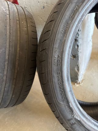 3 gomas Goodyear dos del 2022 y otra de 2017 