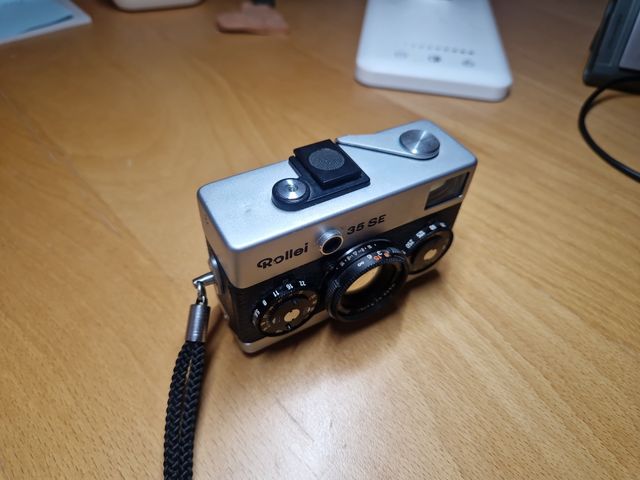 Rollei 35SE: Cámara 35mm