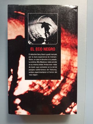 Lote de dos libros de novela policíaca.