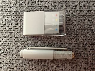 Bolígrafo + minas 2H, H, HB, B