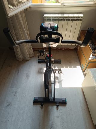 Bicicleta estática Cecotec Drumfit