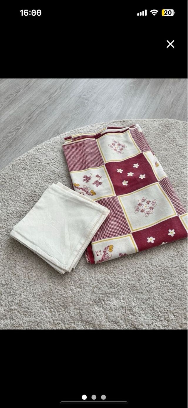 Mantel y servilletas - Rojo y beige