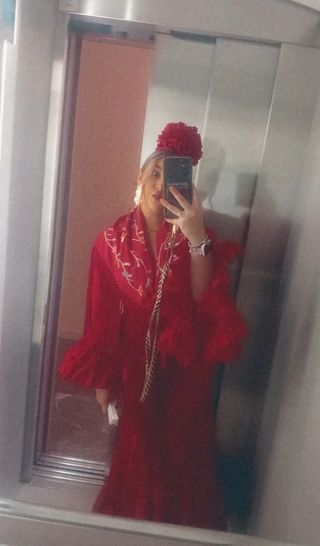 Vestido rojo flamenca