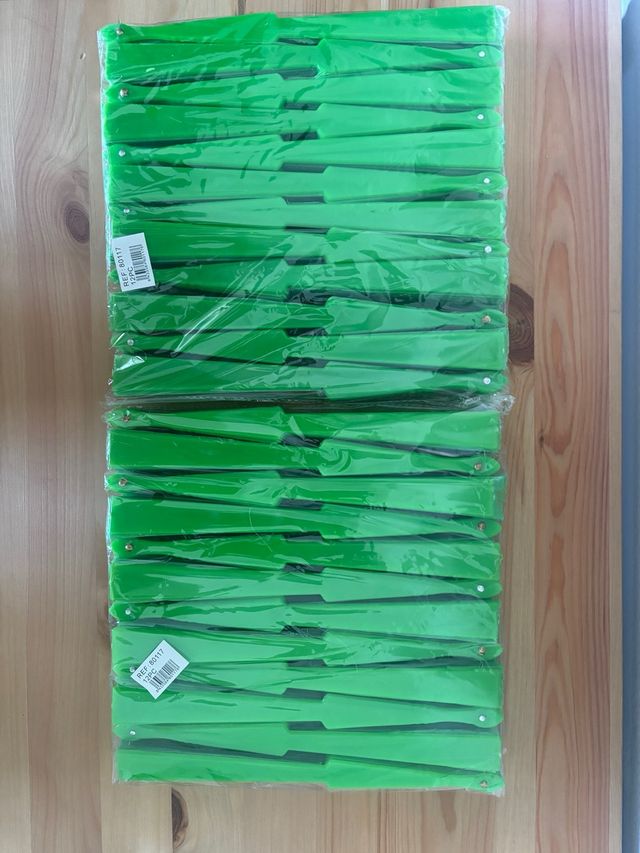 24 Abanicos de mano verdes