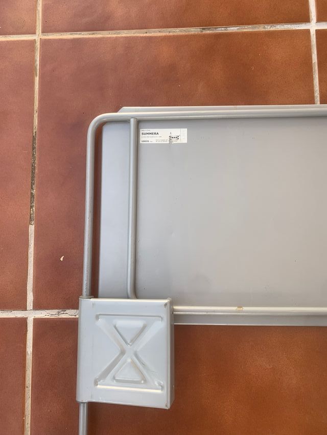 Soporte teclado bajo mesa