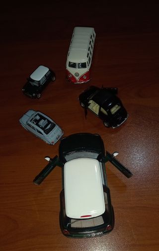 STOCK LOTTO 4 PEZZI MODELLINO AUTO VINTAGE