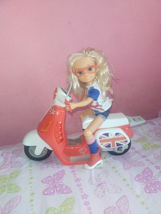 Muñeca Nancy motorista
