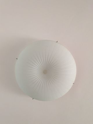 Lámpara techo de IKEA.