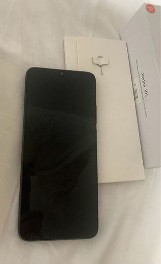Xiaomi Redmi 10C + 2 protectores d pantalla + fund