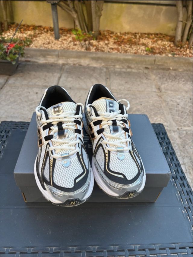 Zapatillas New Balance 1906r - Plata/Blanco