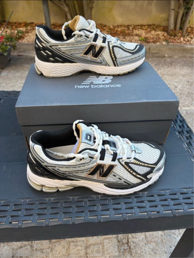 Zapatillas New Balance 1906r - Plata/Blanco