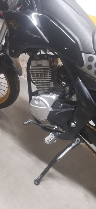 Rieju Tango scrambler 125centimetros cúbicos E5