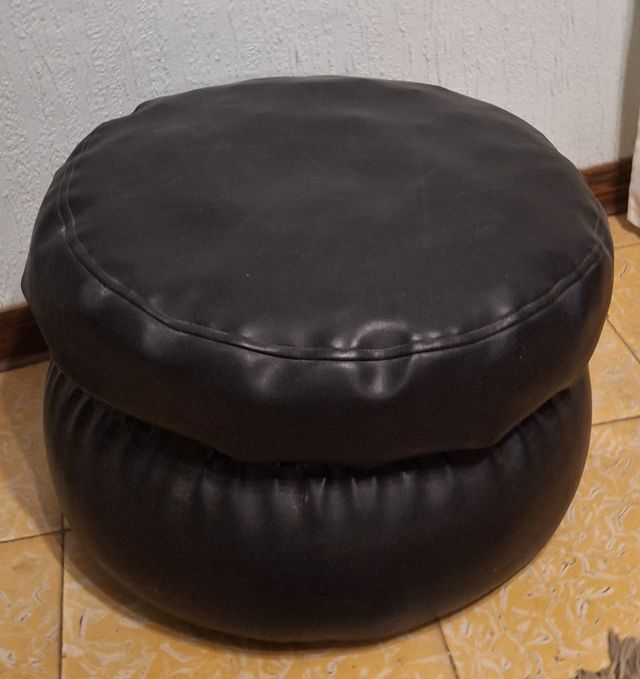 Puff negro - Asiento redondo