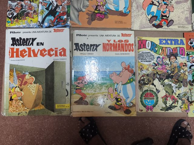 Lote de comics mortadelo y Filemon y Astérix