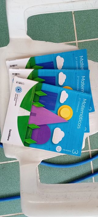 Vendo libros de tercero de primaria 