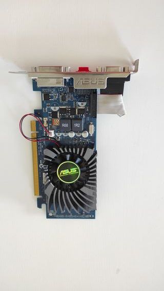 Tarjeta Gráfica Asus GeForce 210 perfecto estado