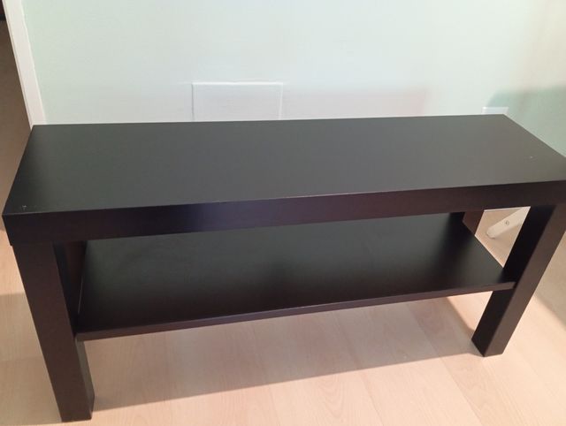 Mueble LACK Ikea. Estatería, zapatero, television