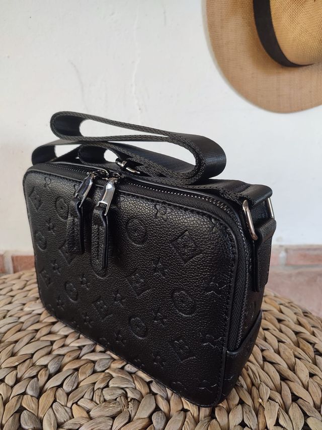 Bolso bandolera negro unisex 22x16x7 cm