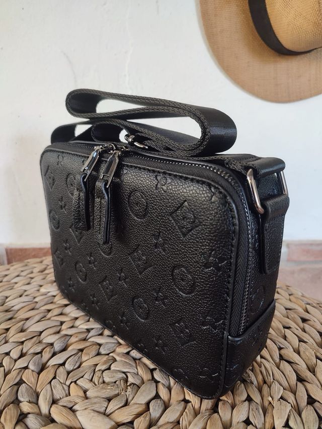 Bolso bandolera negro unisex 22x16x7 cm