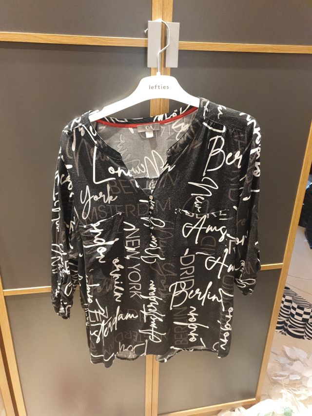 Camisa CA Negra - Letras Blancas