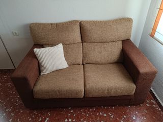 Sofá 2 plazas beige y marrón