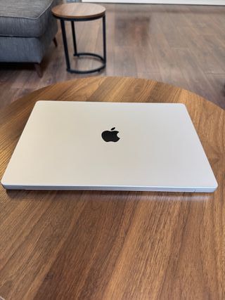 MacBook Pro 16" (2021) M1 Pro - 16GB