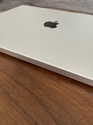 MacBook Pro 16" (2021) M1 Pro - 16GB