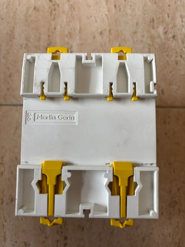 Interruptor Diferencial Schneider 40A