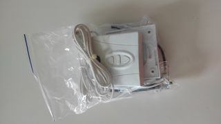 Pulsador y receptor IR de pantalla de proyección