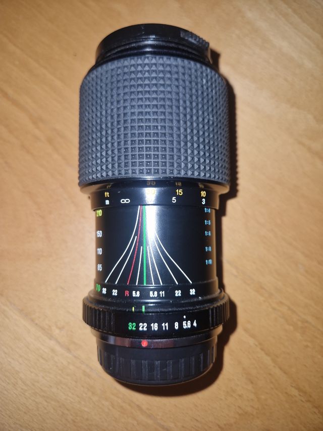 Teleobjetivo 70-210mm manual