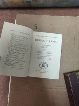5 libros de Medicina y Física Antiguos