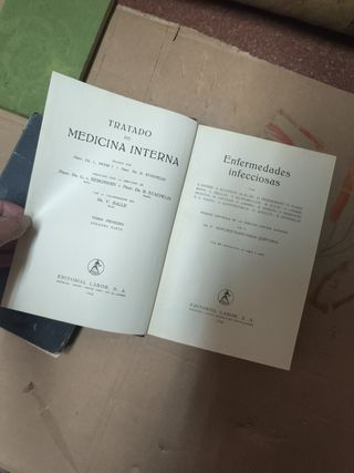 5 libros de Medicina y Física Antiguos