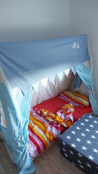 Cama infantil de madera