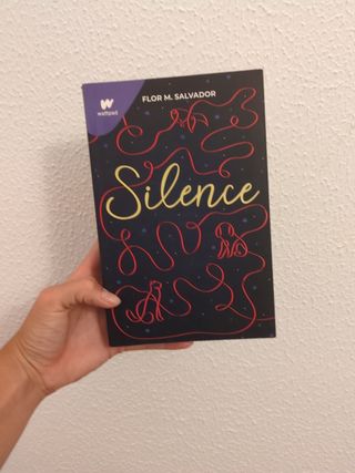 Silence: De la autora del bestseller mundial Bo...