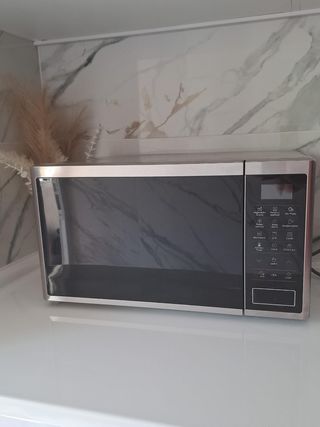 Microondas Samsung 23L - Como nuevo
