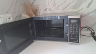 Microondas Samsung 23L - Como nuevo