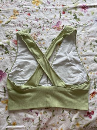 Top corto verde