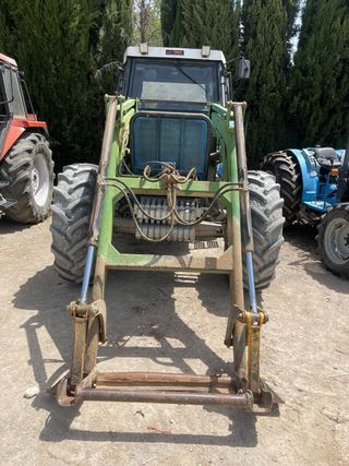 Tractor Ebro Kubota con pala