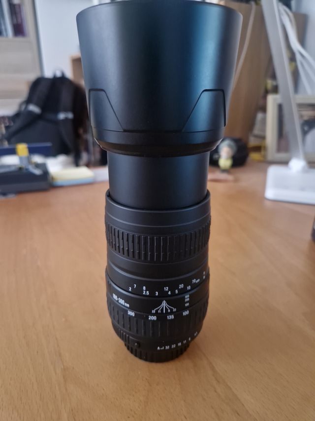 Objetivo zoom 100-300mm