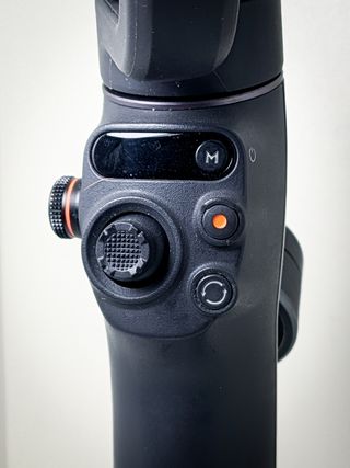 DJI Osmo Mobile 6 - Estabilizador